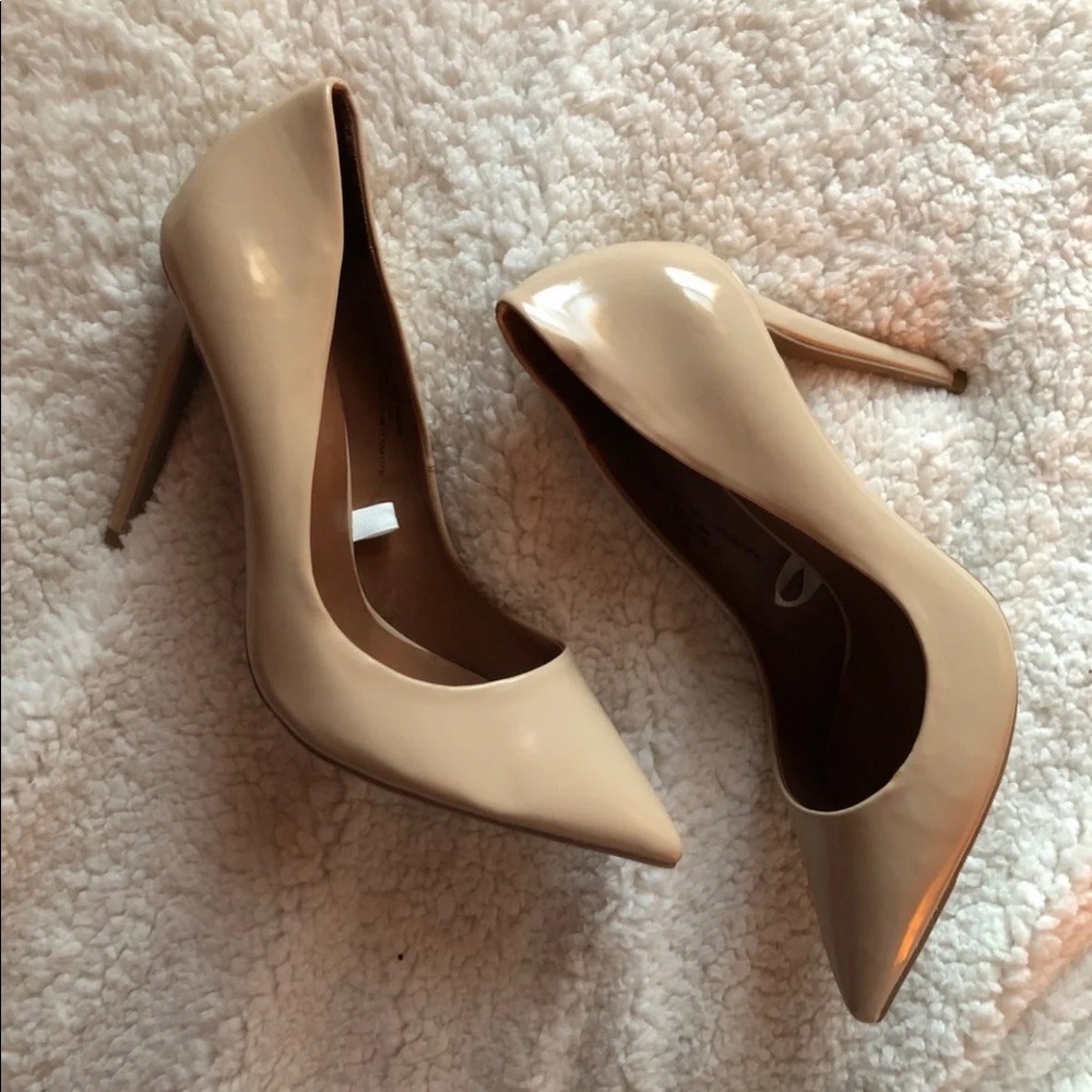 nude heels